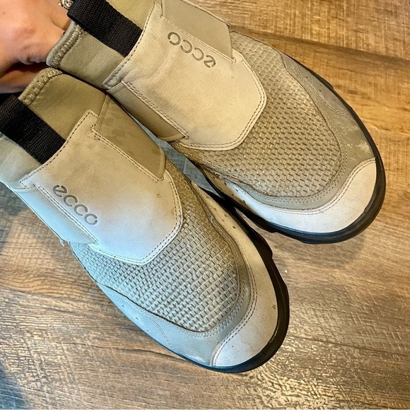Ecco MX Low Slip on Shoes - Picture 4 of 11